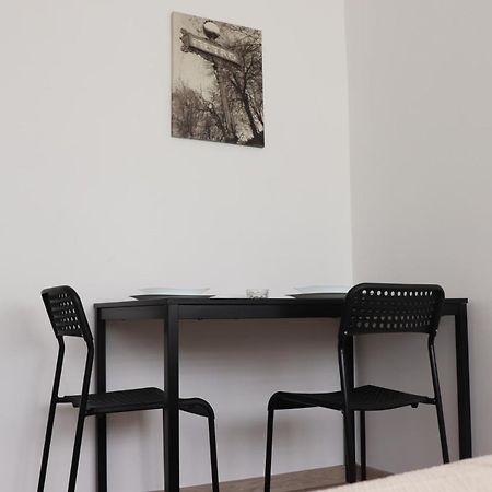 Apartman Lena Banovo Brdo Apartment เบลเกรด ภายนอก รูปภาพ